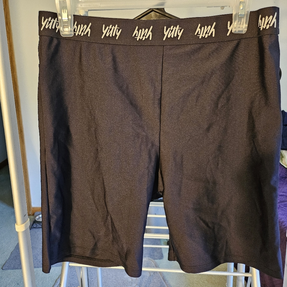 Yitty Shorts